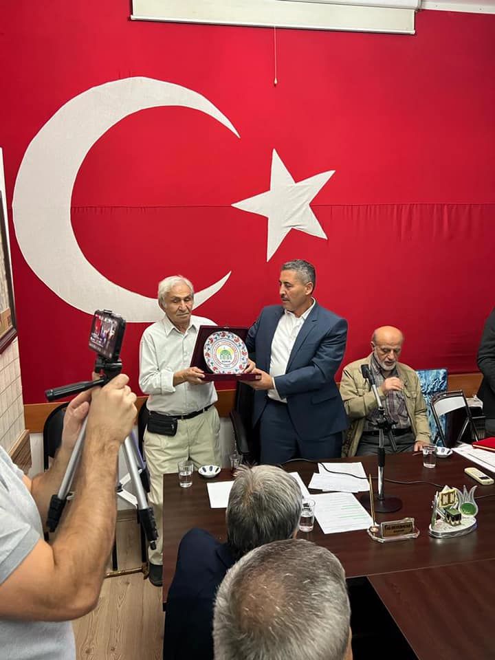 Çarşamba İlk toplantımızı Derneğimiz kurucularından Nuri GÜMÜŞ ve Mehmet Ali ACAR Onur konuğu olarak katılımlarıyla gerçekleştirdik. 