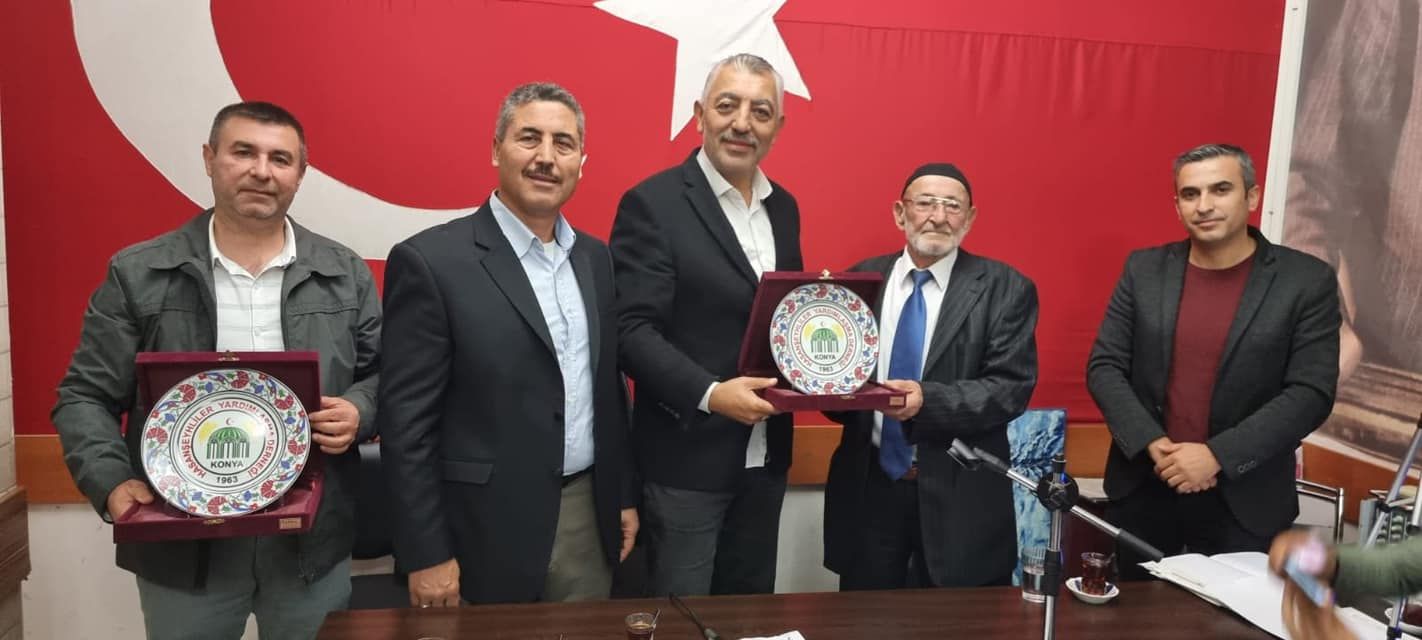 Bu haftaki çarşamba istişare toplantımıza Kurucu Üyelerimizden sayın Abbas DEVEBACAK ve sayın Hasan Hüseyin ESEN rahatsızlığından dolayı yerine vekaleten oğlu sayın Yalçın ESEN onur konuğumuz olmuşlardır, 02,11,2022 