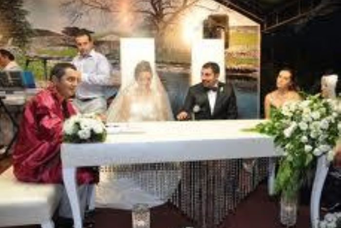 HAVVA GÜL DENİZ İLE SEMİH ÇİVİ EVLENİYORLAR 